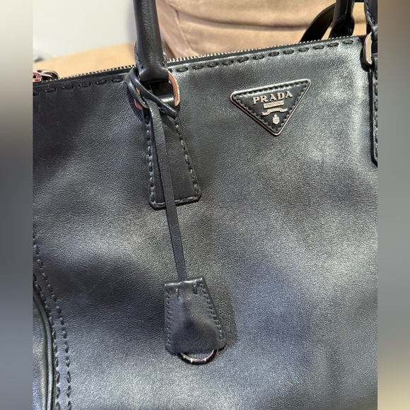 Authentic Prada City Calf Topstitched Double Zip Tote - Picture 9 of 15
